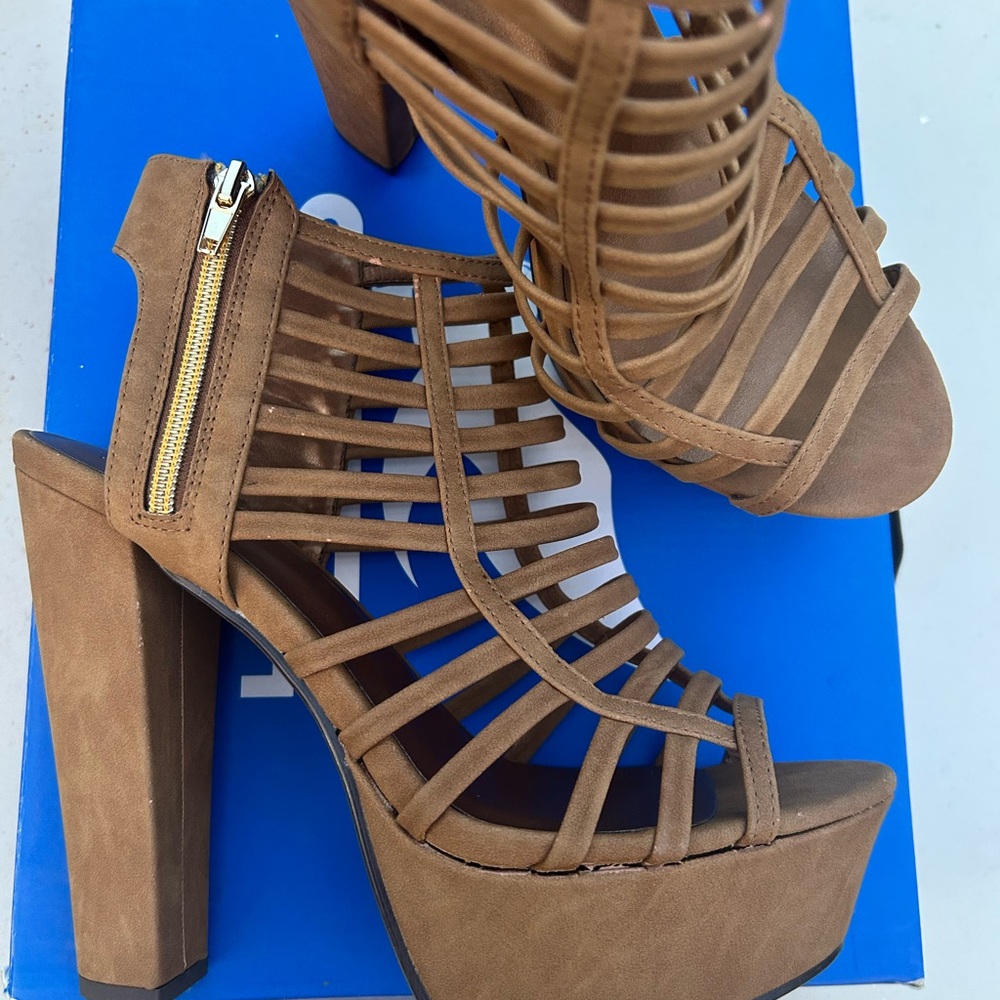 Sheikh Brown Strappy Platform Heels